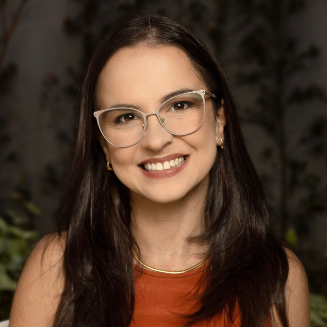 Dra. Fernanda Souza Peruzzato